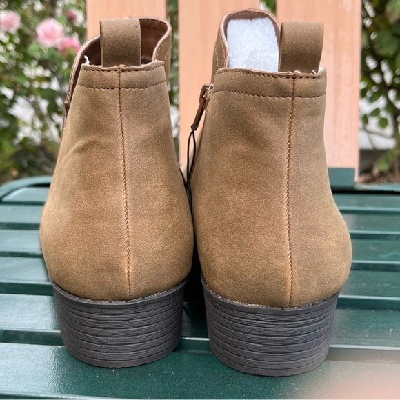 Sun + stone cadee vegan leather booties nwot - Picture 3 of 7